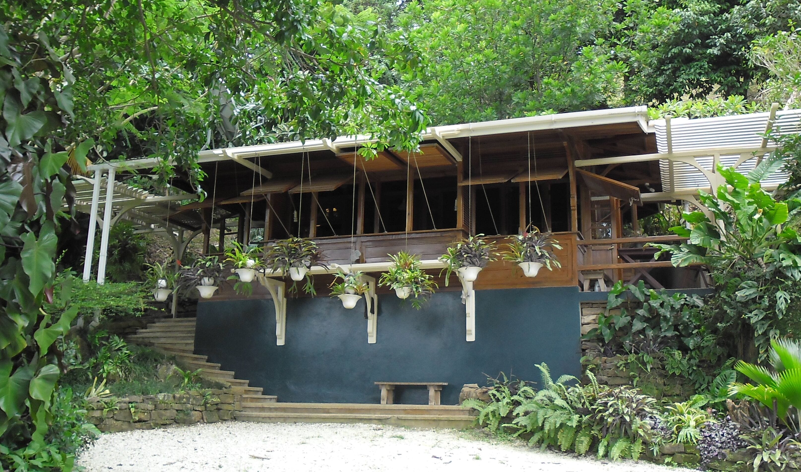 - Front of Arbor Cottage 