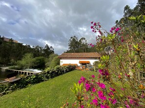 Property grounds - Cottage and river, near the beach, set in the North of Portugal tourism ... (ANTAS - ESPOSENDE)