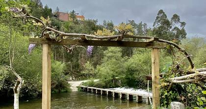 Cottage and river, near the beach, set in the North of Portugal tourism ...