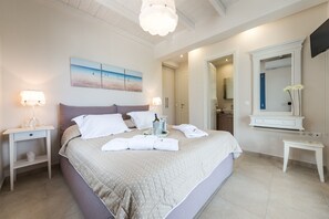 3 chambres, fer et planche à repasser, lit parapluie, Wi-Fi