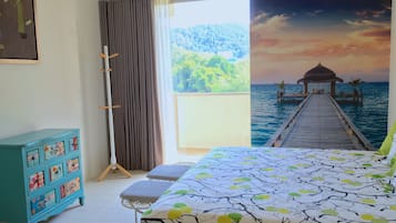 2 bedrooms, iron/ironing board, travel cot, WiFi