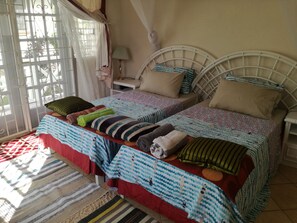 2 bedrooms, iron/ironing board, WiFi, bed sheets