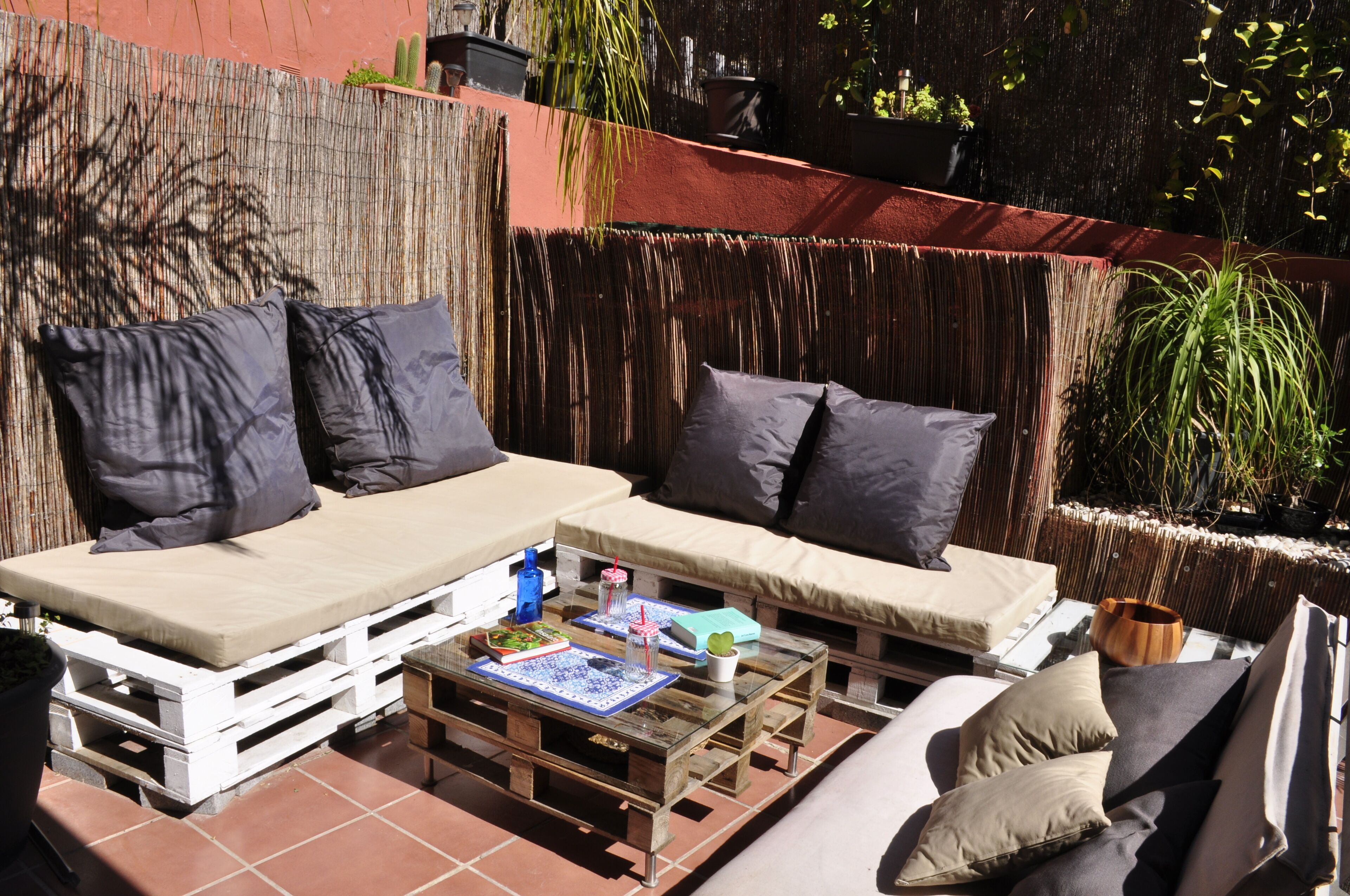 Apartment duplex with big terrace next to the beach