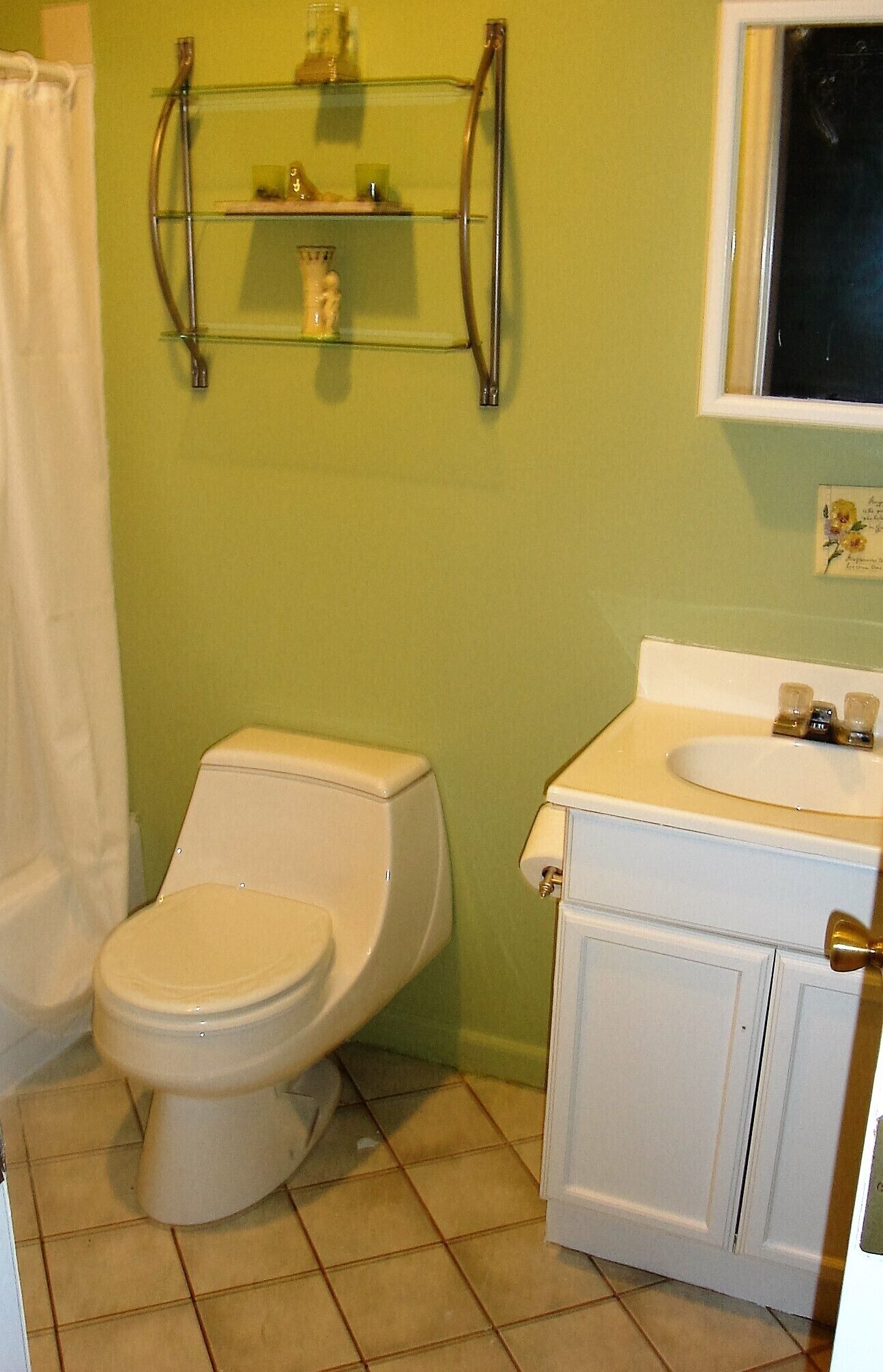 Studio apartments with kitchenette in the historic Appalachian town