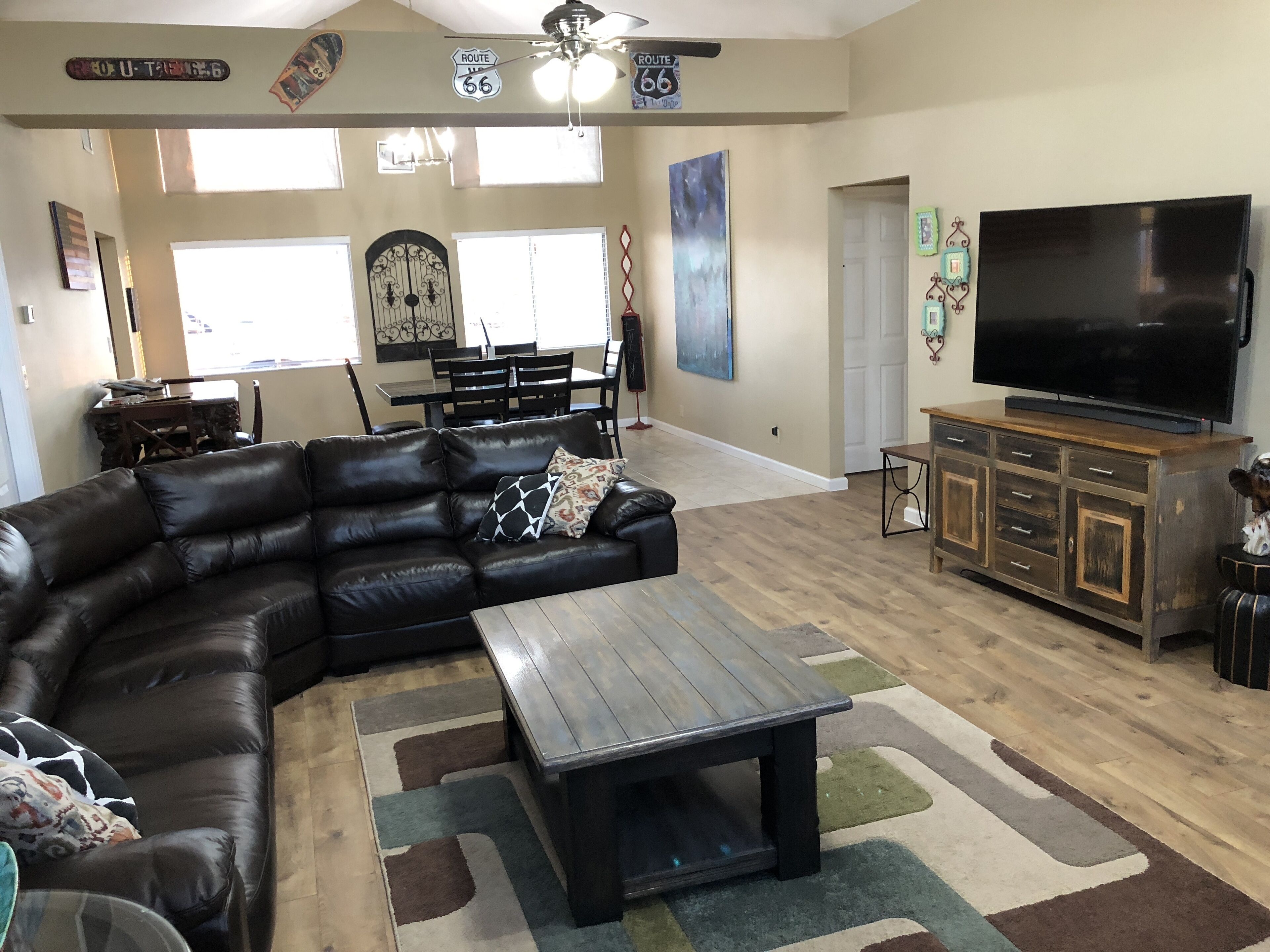 Fernseher, DVD-Player, Stereoanlage