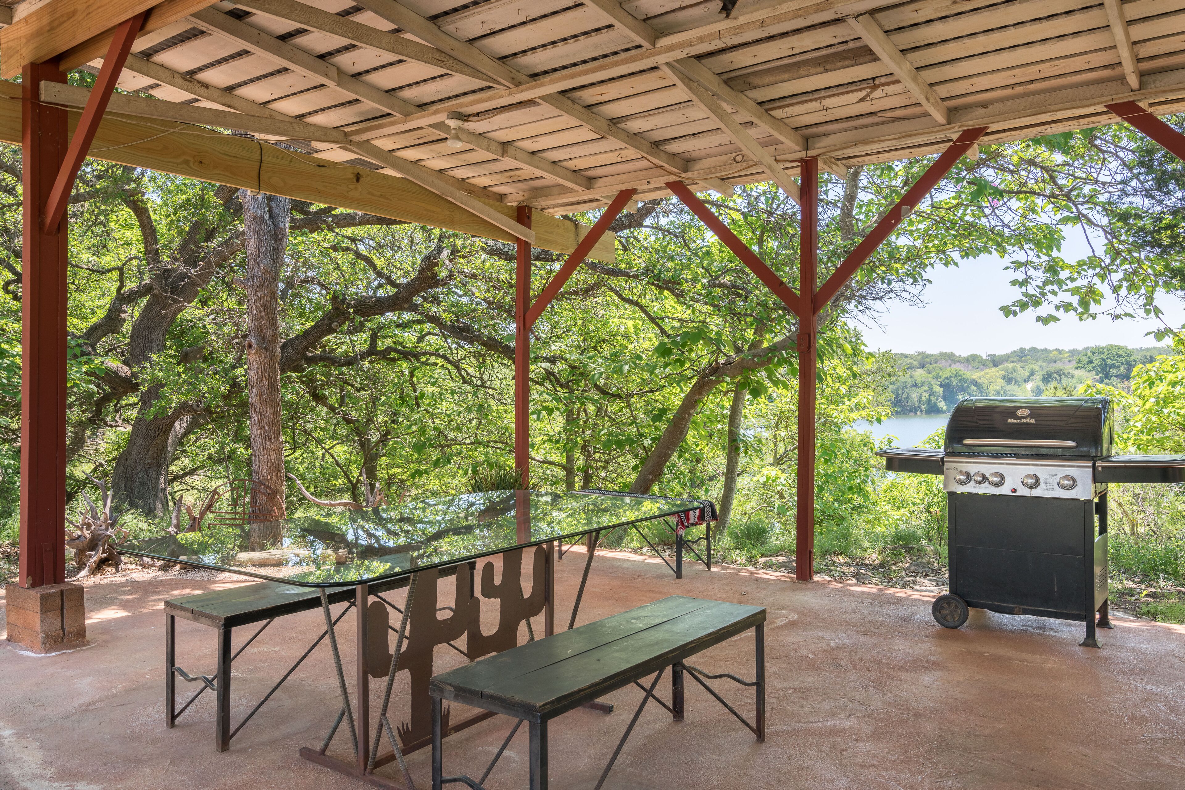 Lakefront OMG! Eco-cabin featured on CBS's show "Staycation" - Kayaks, SUP, Yoga