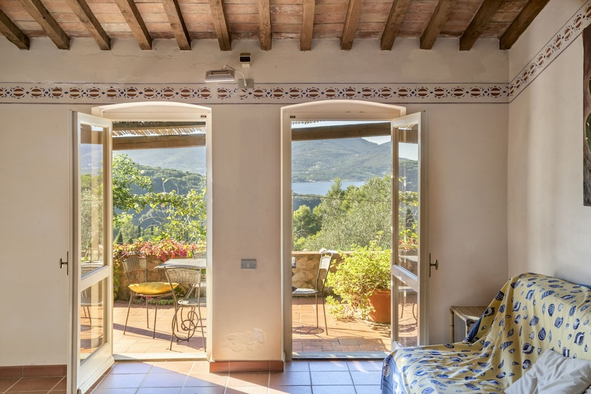 Old Farmhouse At Elba Overlooking Two Seas - Elba