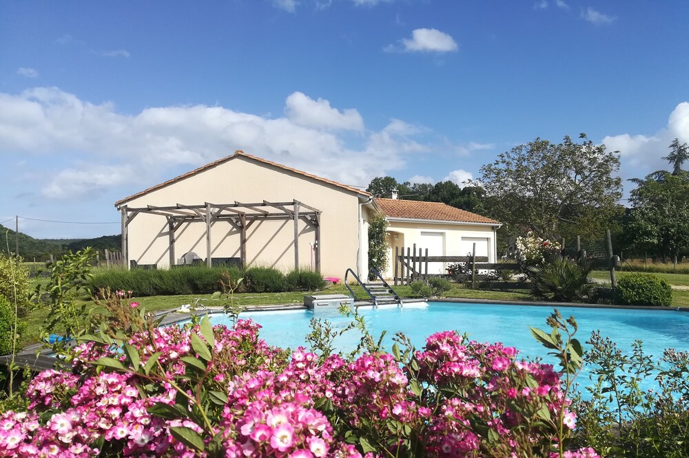 Villa in Montignac Lascaux (Dordogne) with private pool near Sarlat
