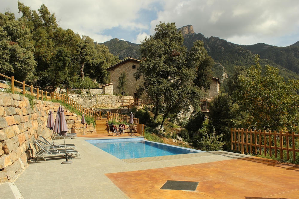 Paissa Pou - Duplex in rural complex with swimming pool, spa, paddle tennis, bbq