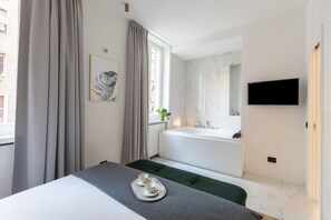 Appartement, 3 chambres | 3 chambres, coffres-forts dans les chambres, fer et planche à repasser