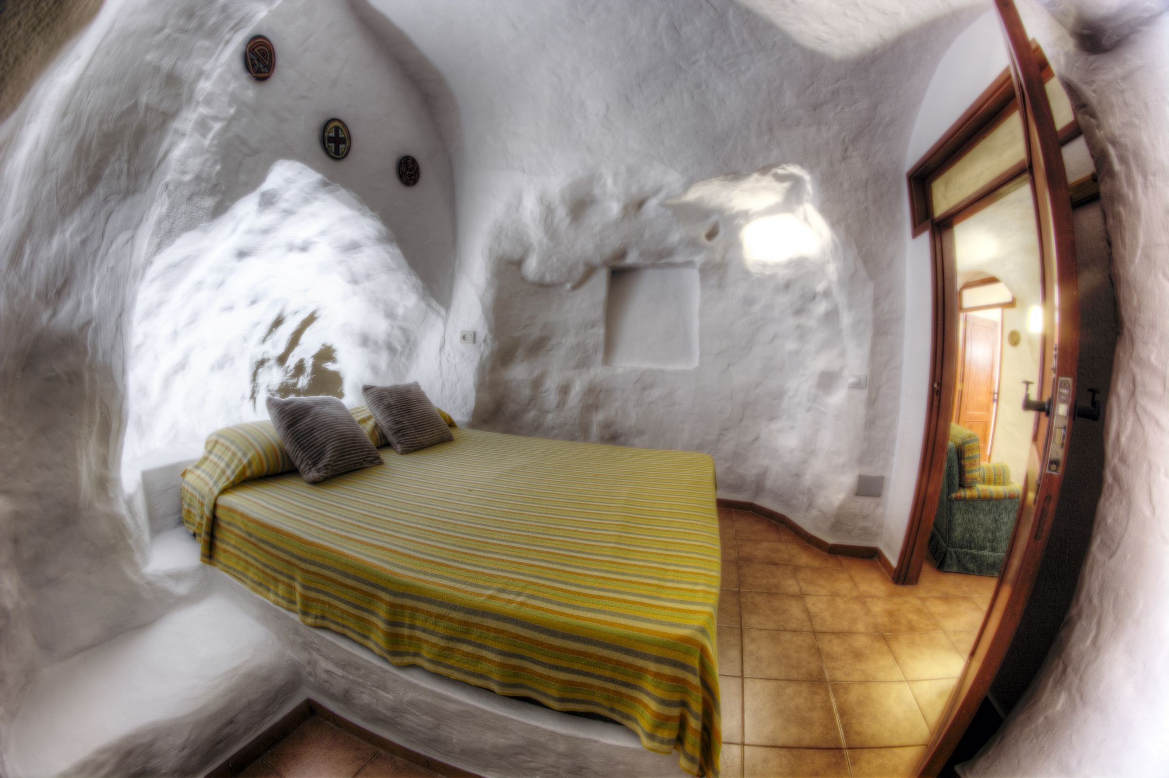 6 Schlafzimmer, Schreibtisch, schallisolierte Zimmer