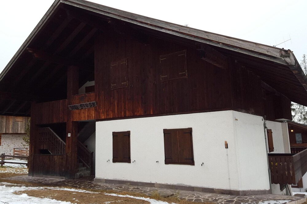 Nice apartment in mountain home in San Vito di Cadore