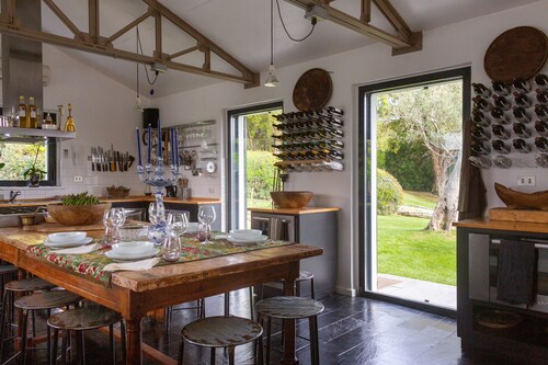 Luxus-Villa in der Toskana mit 19 Hektar Park nach Capalbio