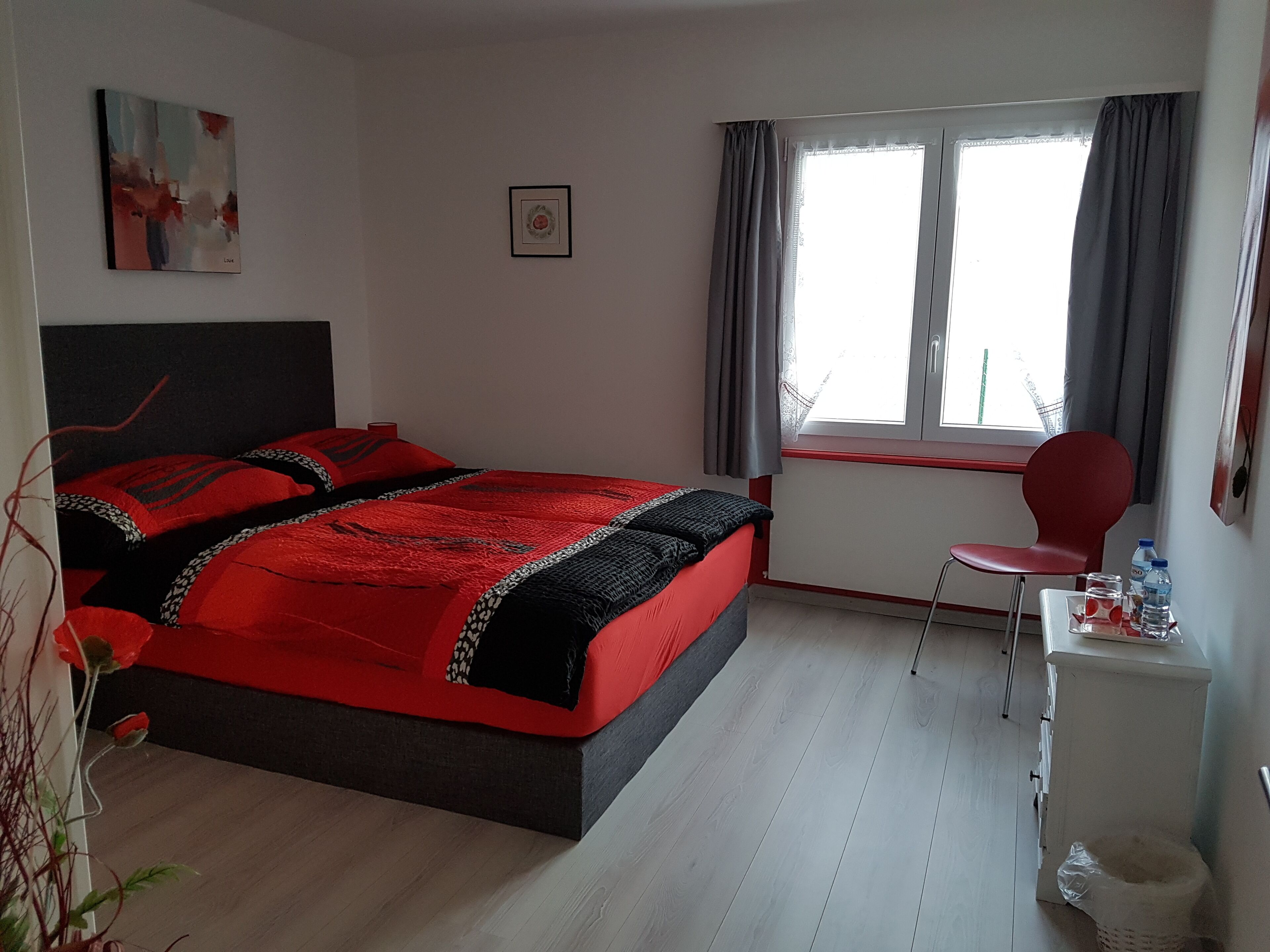 In the center of Valais, with magnificent views of the valley and mountains