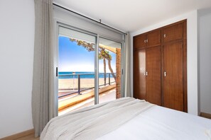 3 makuuhuonetta, silitysrauta/-lauta, ilmainen Wi-Fi, vuodevaatteet