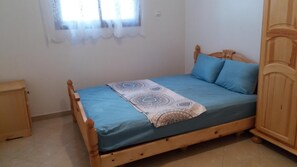 2 dormitorios, tabla de planchar con plancha, wifi gratis y ropa de cama