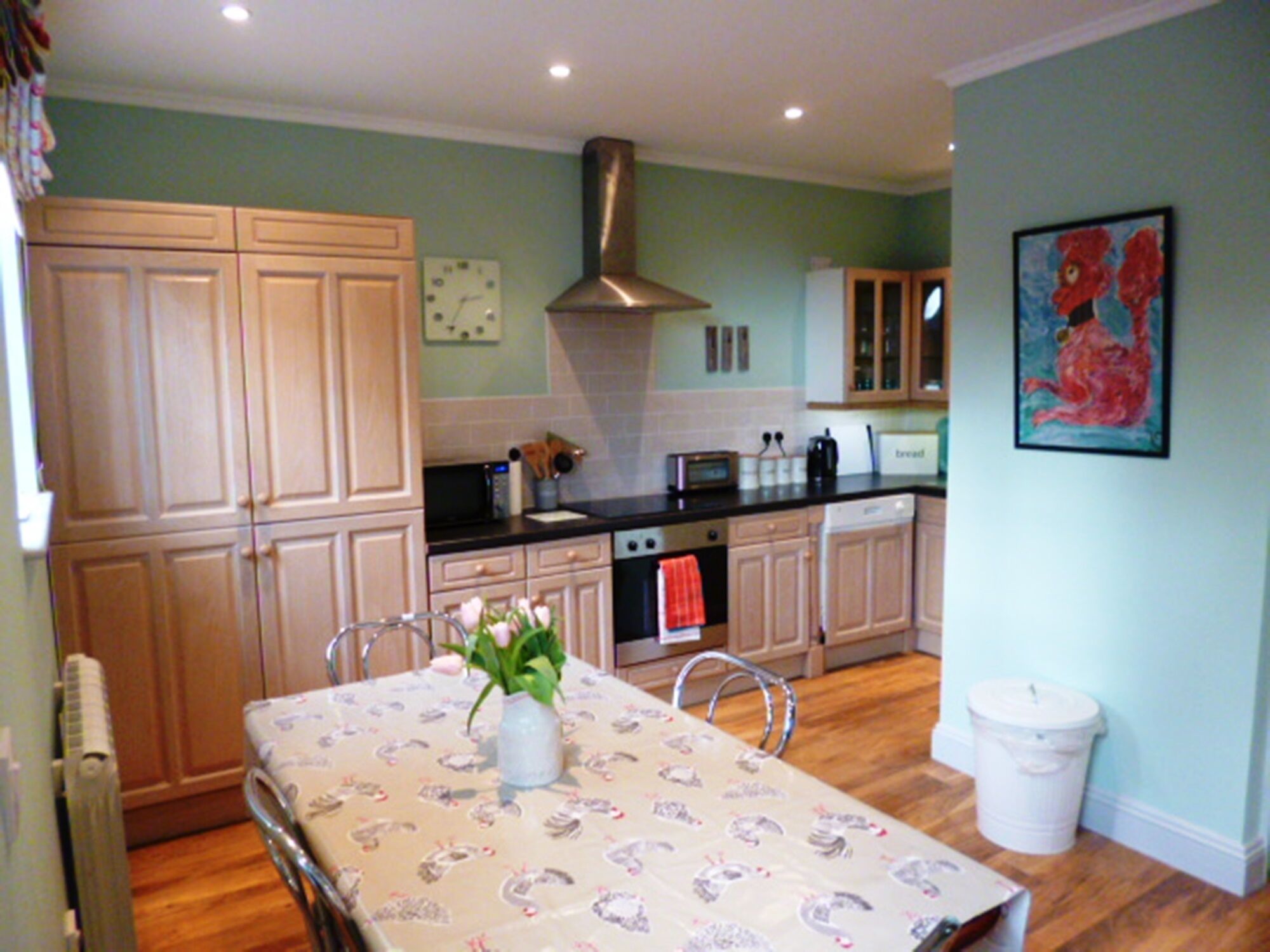 A delightful mews cottage within the private grounds of Breedon Hall