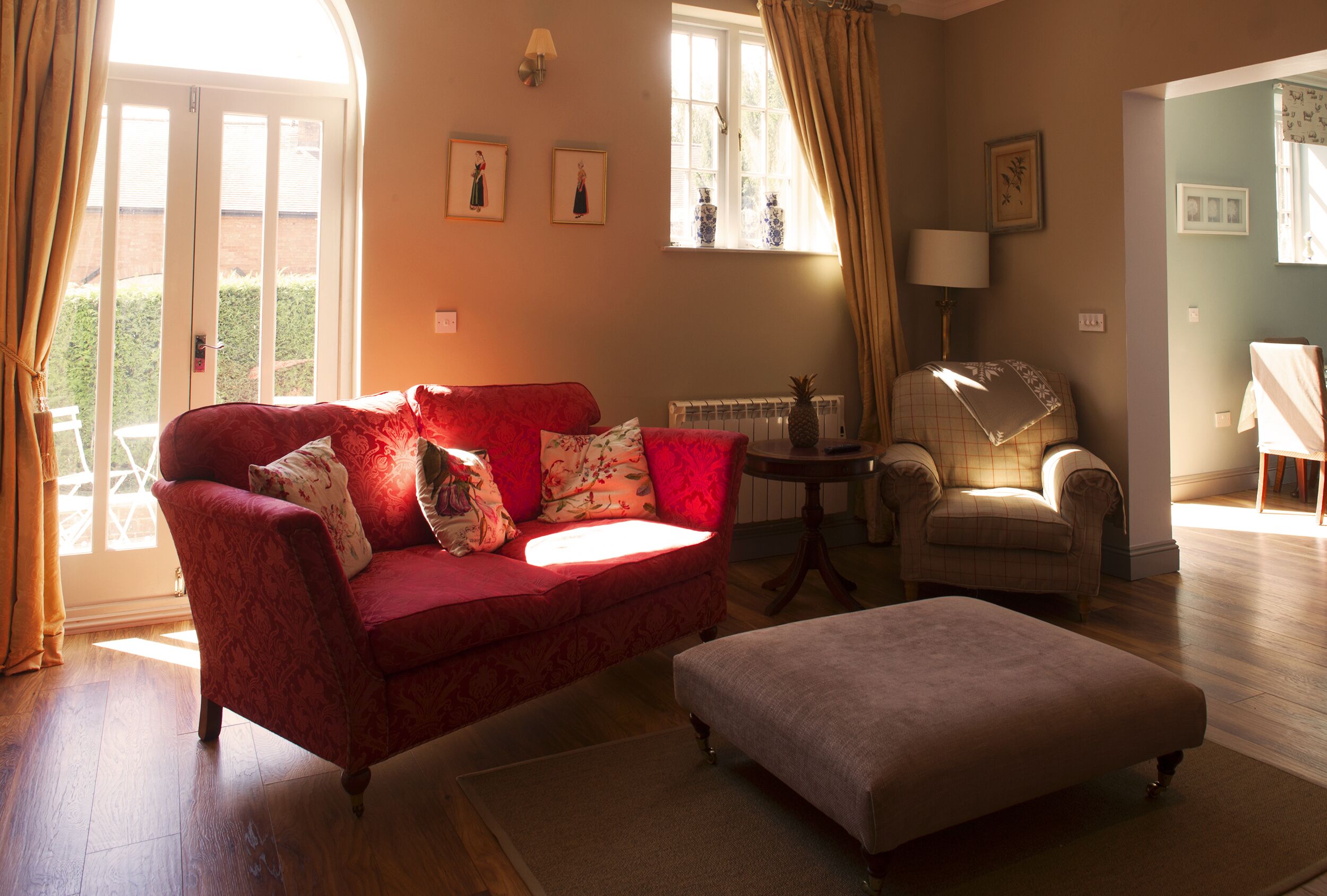 A delightful mews cottage within the private grounds of Breedon Hall