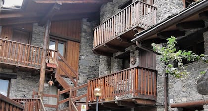 Kolme huonetta 4/5 vuodepaikkaa, näkymät Mont Blanc ja yksityiset laatikko