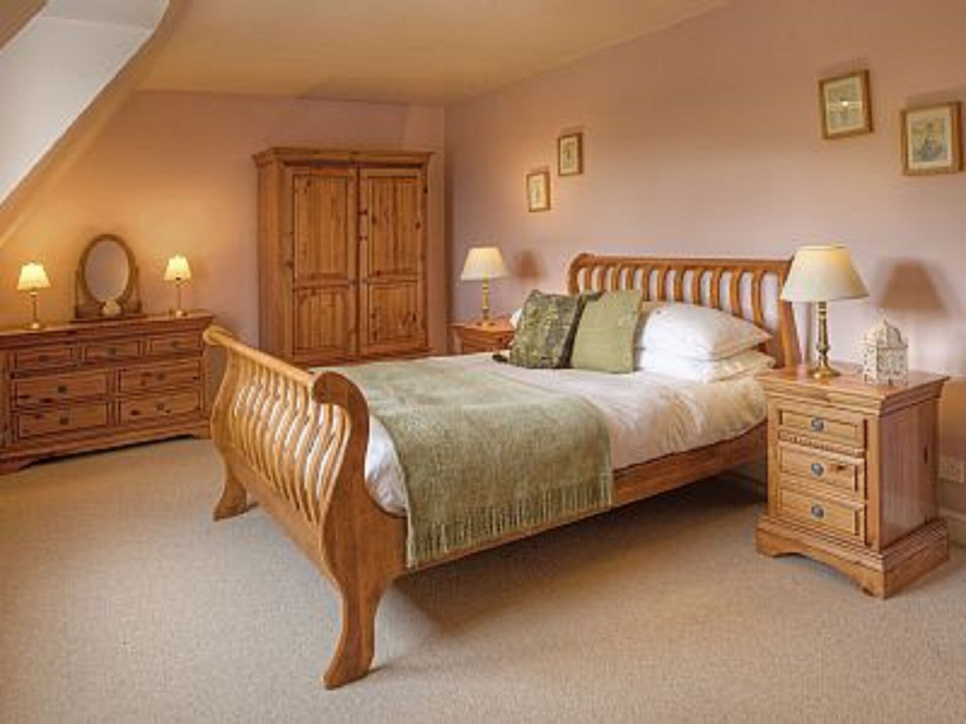 Wonderful Views and Privacy at the top of the house