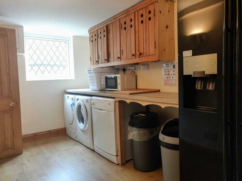 The Whitehouse Cottage