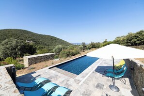 Piscine extérieure, piscine chauffée