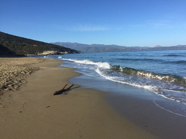 Beach nearby, sun loungers