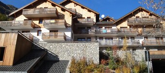 Appartement à Vaujany | Près des pistes de ski!
