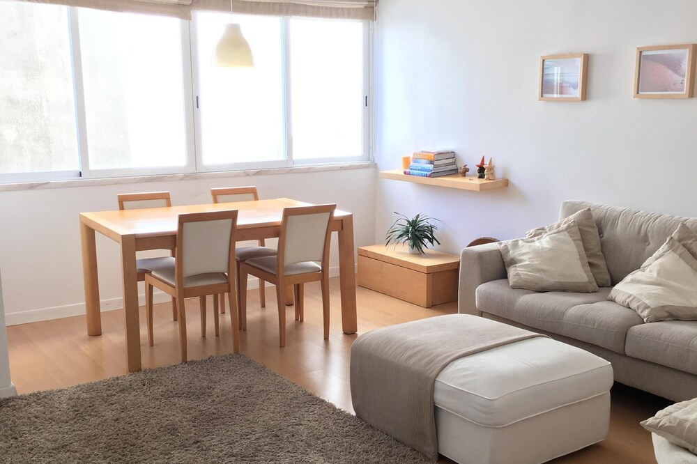 2 bedroom apartment next to the beach - Free wifi