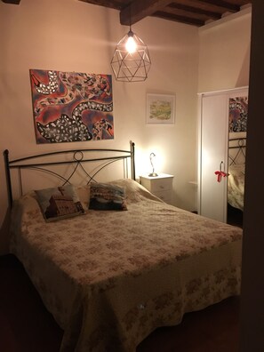 1 makuuhuone, vauvan matkasänky, ilmainen Wi-Fi, vuodevaatteet