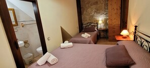 6 Schlafzimmer, Bügeleisen/Bügelbrett, WLAN, Bettwäsche