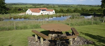 Laura's Loft - Private, romantic self-catering apartment with views for couples