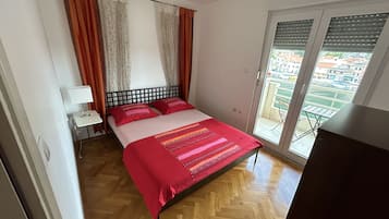 2 quartos, ferros/tábuas de passar roupa, Wi-Fi, roupa de cama