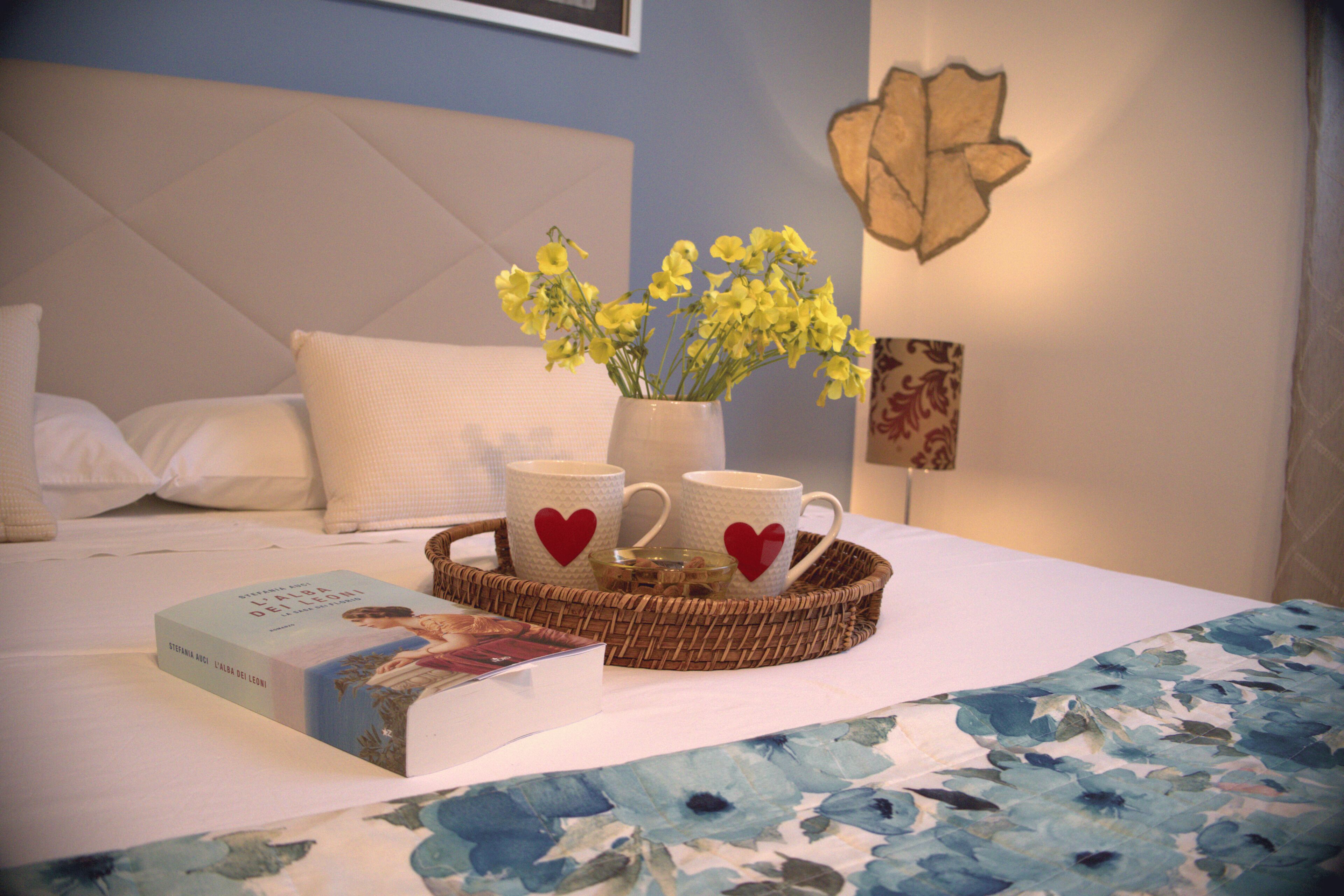 2 habitaciones, tabla de planchar con plancha y ropa de cama 