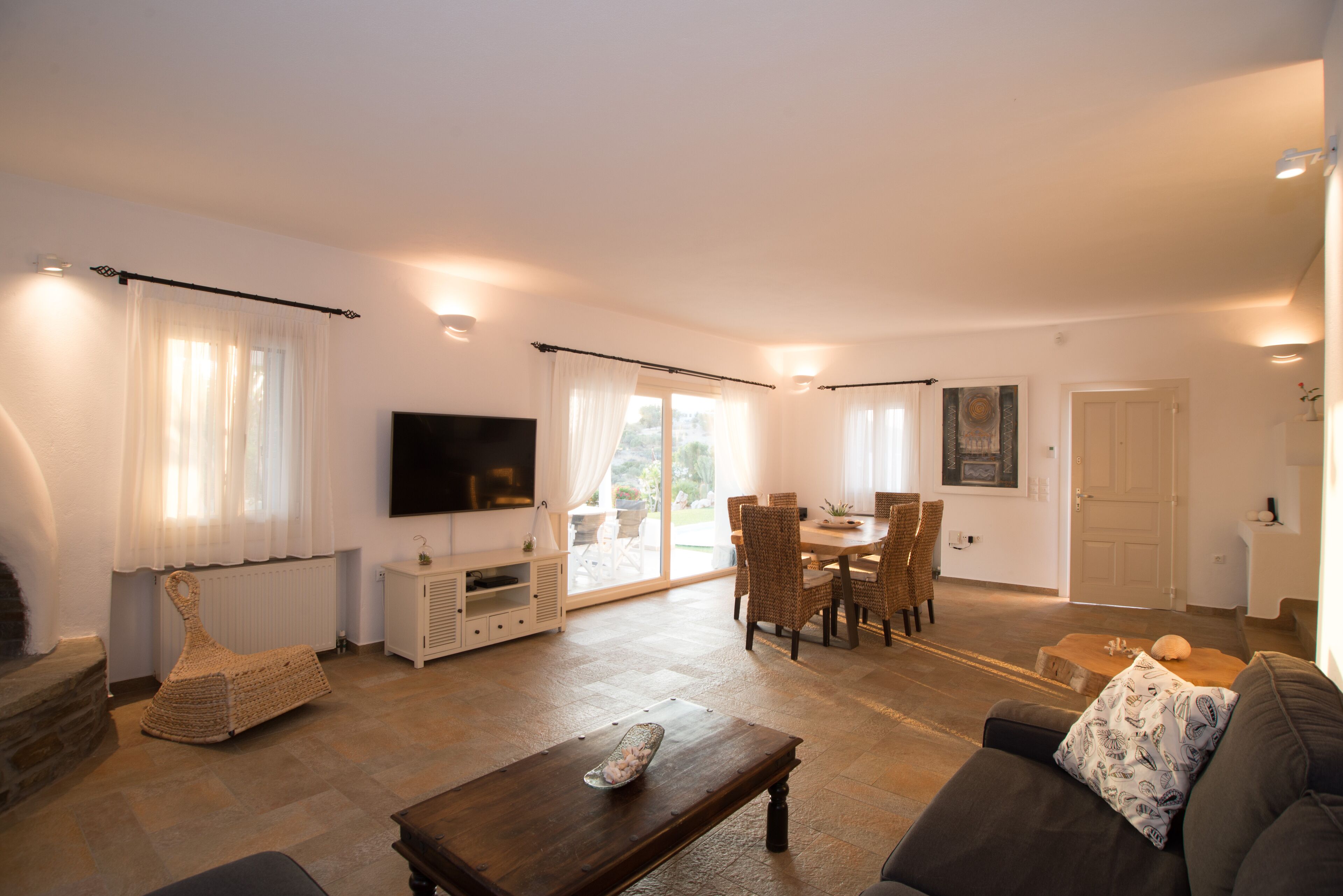 Private villa, private pool, tennis court, gym, BBQ, wonderful sea view, sunset