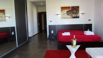 5 bedrooms, iron/ironing board, travel cot, free WiFi