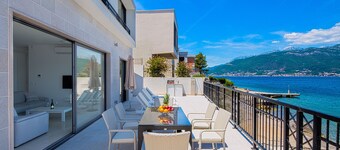 Luxury Beachfront House