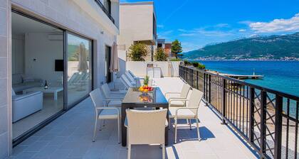 Luxury Beachfront House