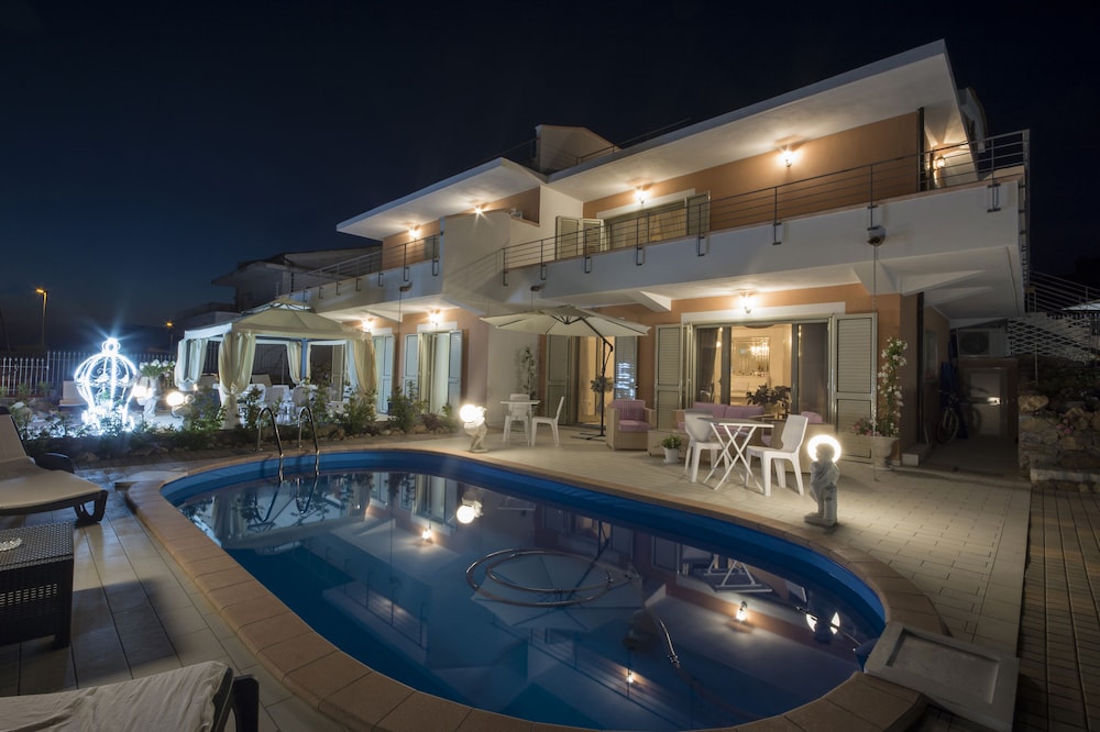 Villa Armonia - luxury holidays