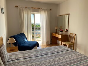 1 soverom, strykejern/-brett, wi-fi (inkludert) og sengetøy