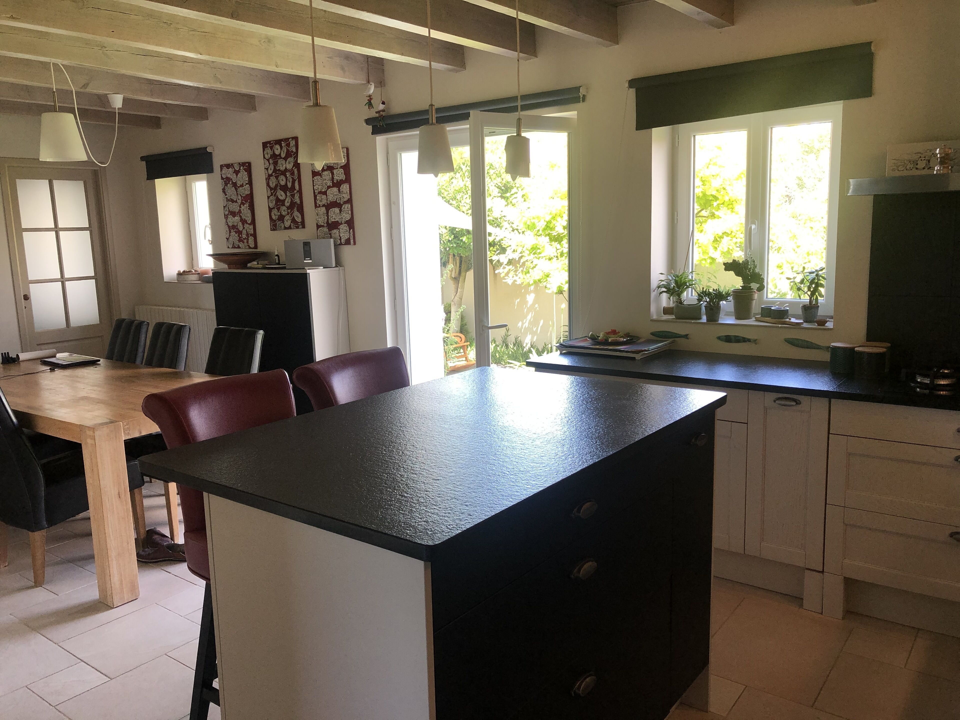 charming seaside villa with every 5 minutes from the sea