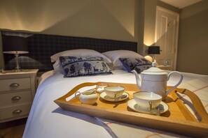 2 bedrooms, iron/ironing board, travel cot, free WiFi