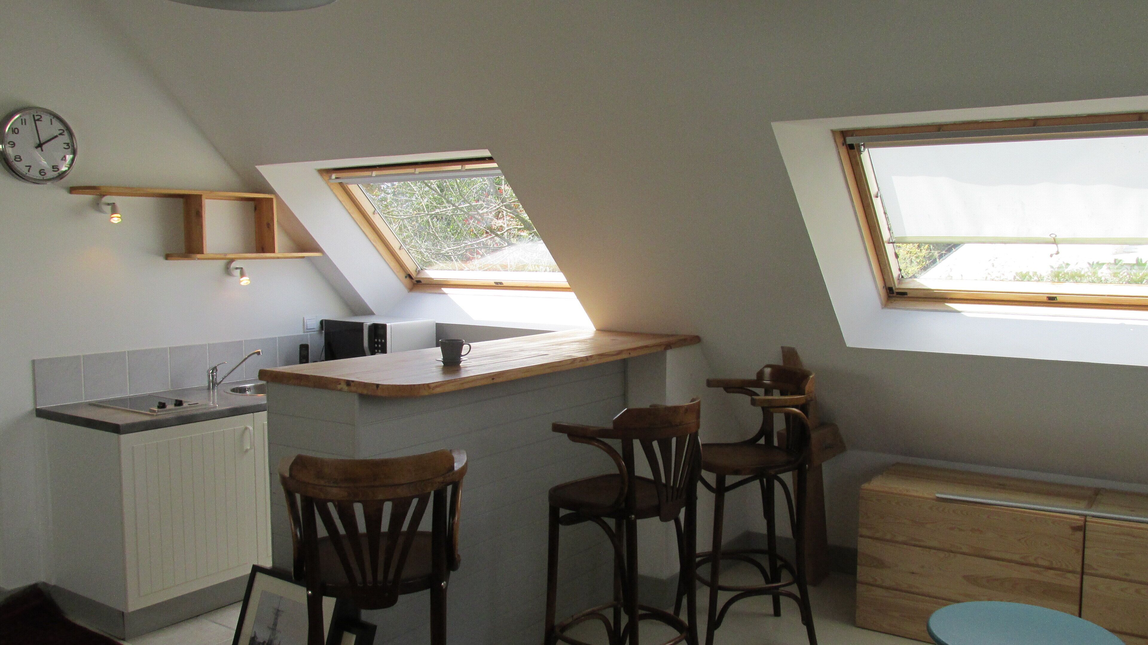 On the river Auray. In peace, T2 entirely equipped in private residence