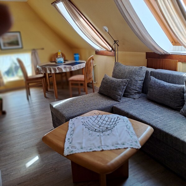 Smart TV, books, music library, stereo