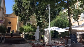 Restauration extérieure