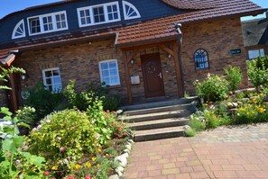 Exterior - Luxury country house with fireplace, 4 baths and Sauna (Gager)