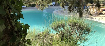 Landhaus mit Pool und Jacuzzi. Kostenloses WIFI. 