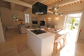 Interior - Holiday rental CAUMONT SUR DURANCE LS6-248 (Caumont sur Durance)