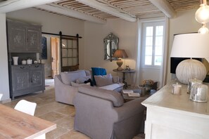 TV, fireplace - Holiday rental CAUMONT SUR DURANCE LS6-248 (Caumont sur Durance)