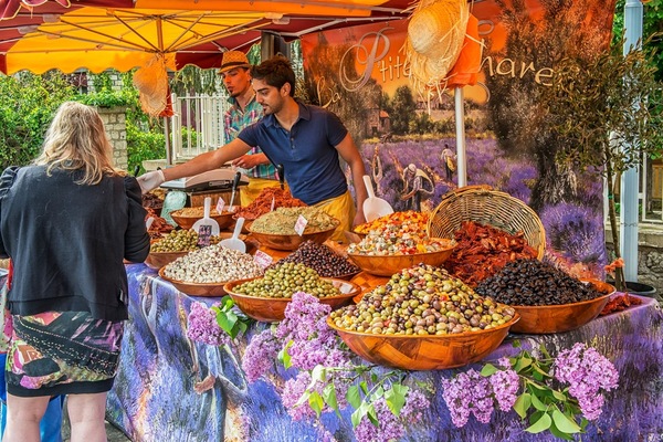 Market day at St Cyprien !